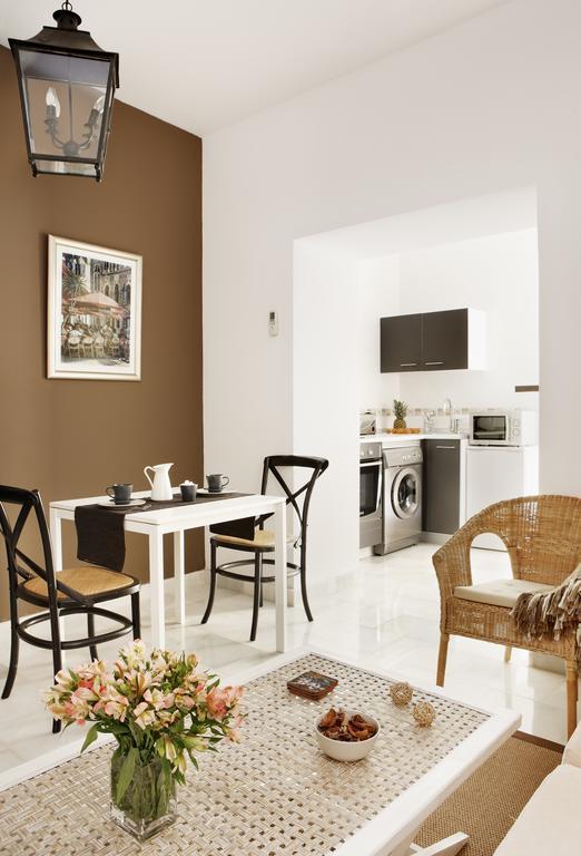 Apartamentos Mariscal Sevilla Exterior foto